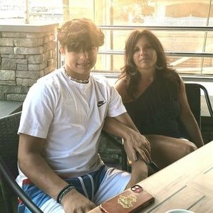 Meet your Posher, Luci